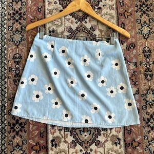 PRINCESS POLLY  SHELLY MINI SKIRT SIZE 6 Blue with white flowers